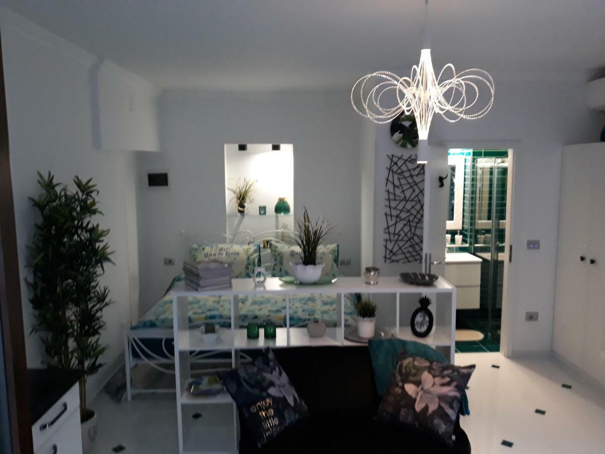 App Paris 5 Apartment Umag Luaran gambar